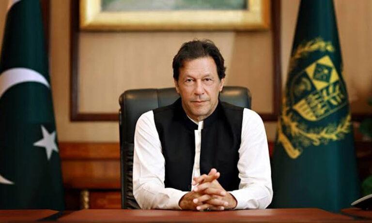 حکومت توں نکل تے سڑکاں تے آیا تاں ودھ خطرناک تھی ویساں، وزیر اعظم عمران خان دے ”آپ کا وزیراعظم آپ کے ساتھ” اچ جوابات