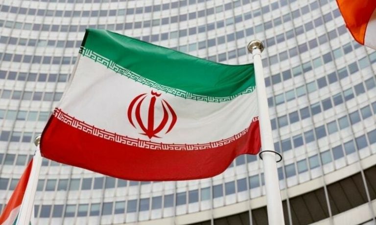 ایران جوھری بم بنڑاوݨ دی صلاحیت رکھیندے، خامنائی دے مشیر دا دعوی