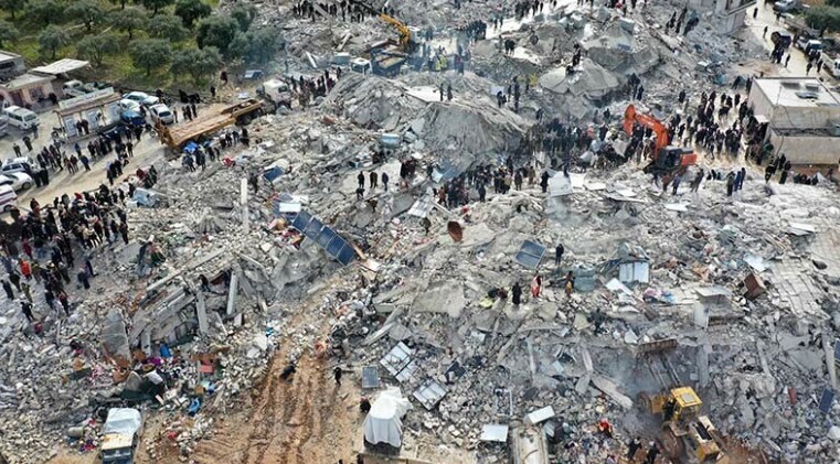 ترکیہ، شام میں قیامت خیز زلزلہ: ہلاکتوں کی تعداد 5 ہزار سے متجاوز